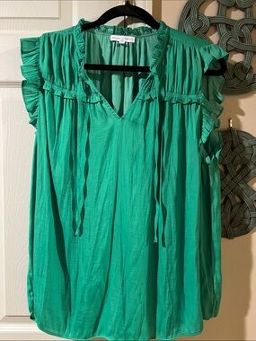 Madison d’Amelie Emerald Green Ruffle Tie-Front V-Neck Blouse XL